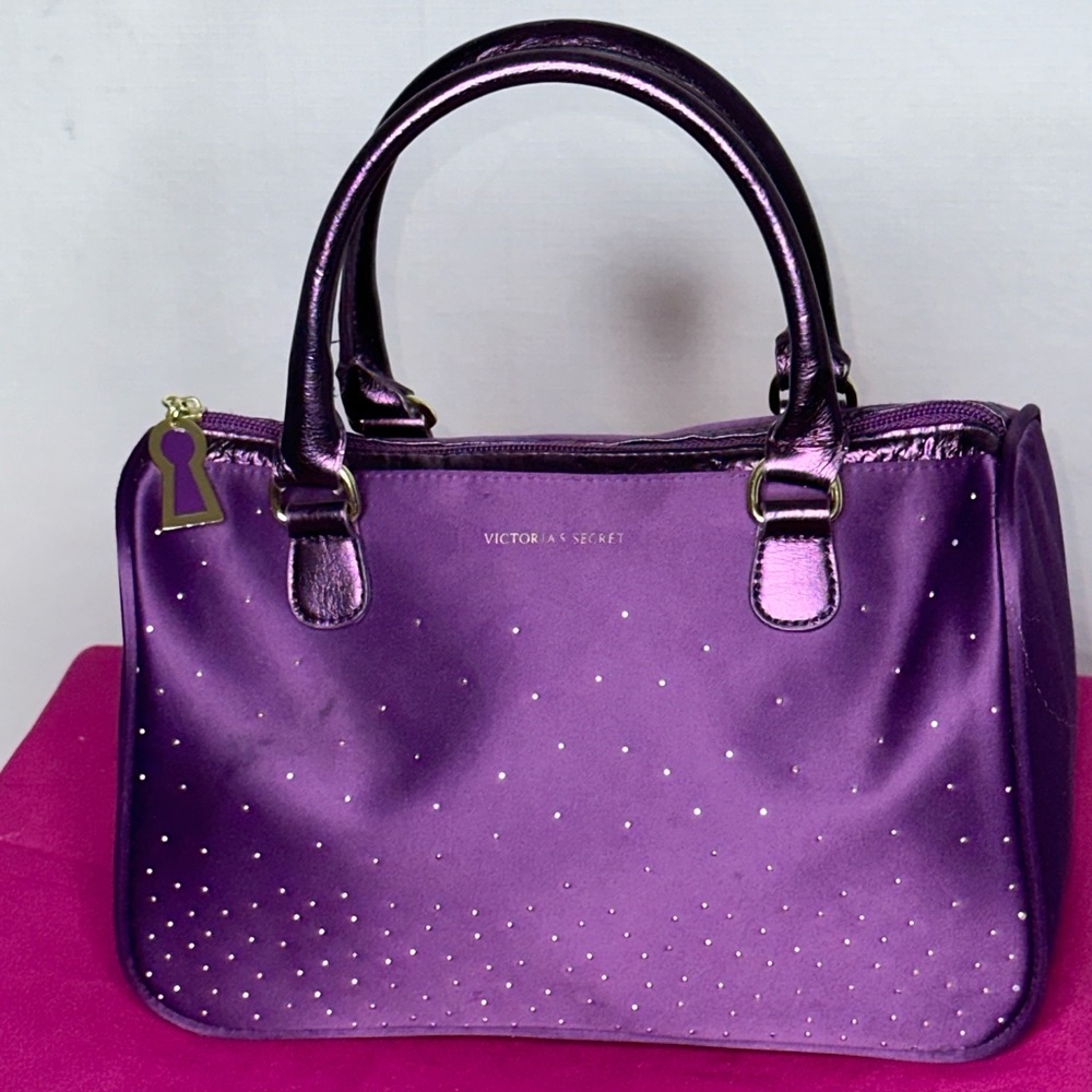 Victoria secret cosmetic bag/ makeup bag
